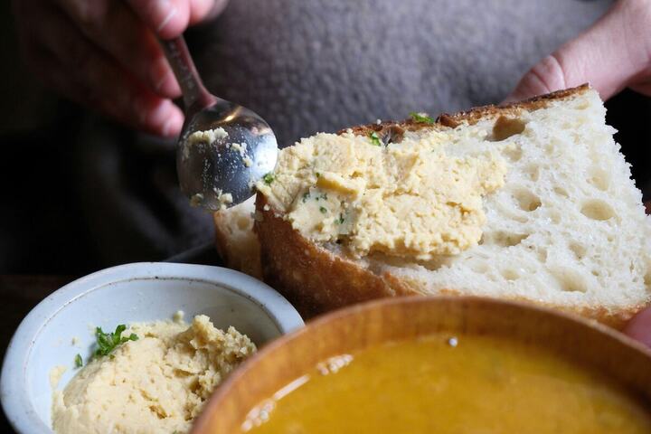 Ghee vs Butter: Clarified Butter Recipe and Key Health Differen